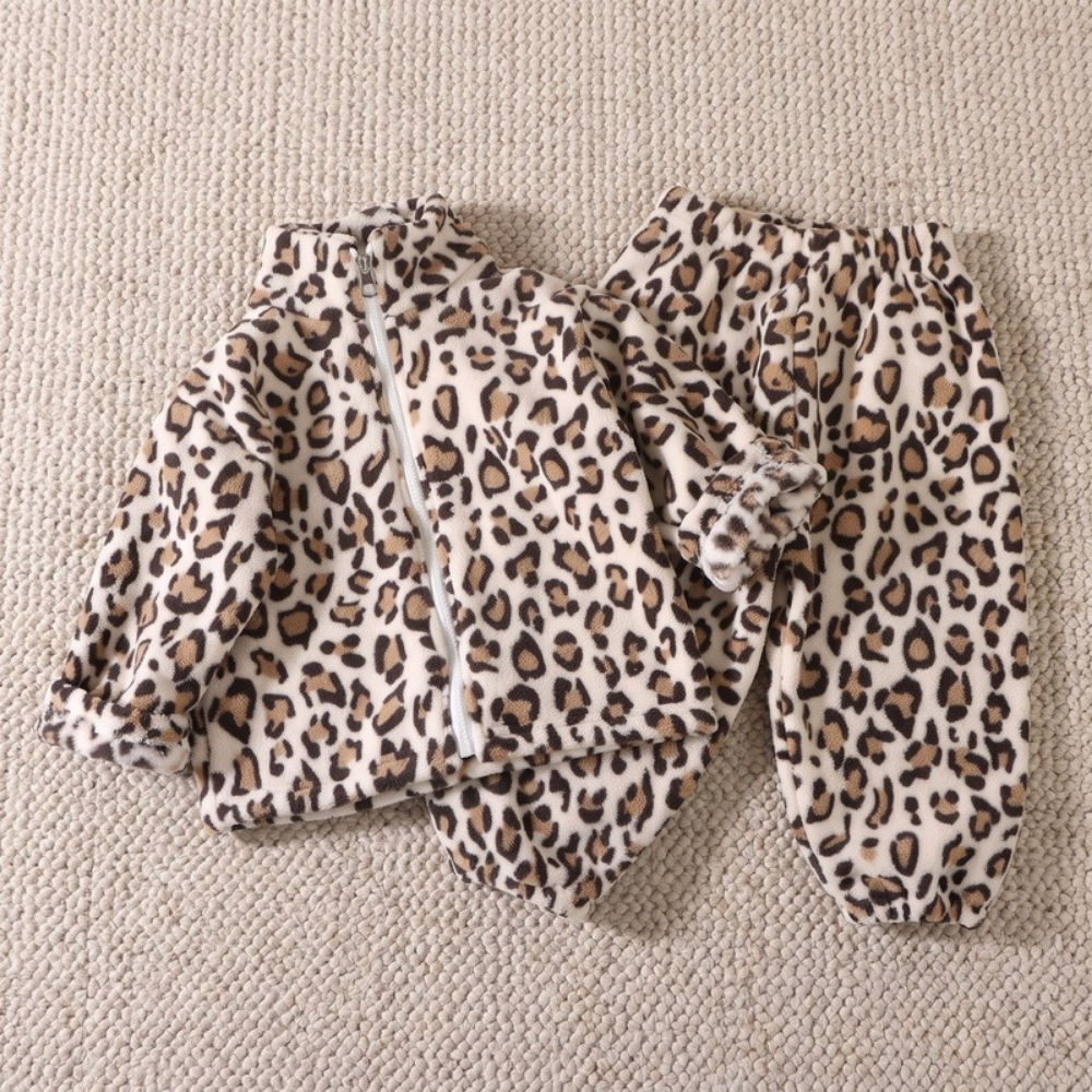 Lilo Double Sided Velvet Pyjama Set - Leopard