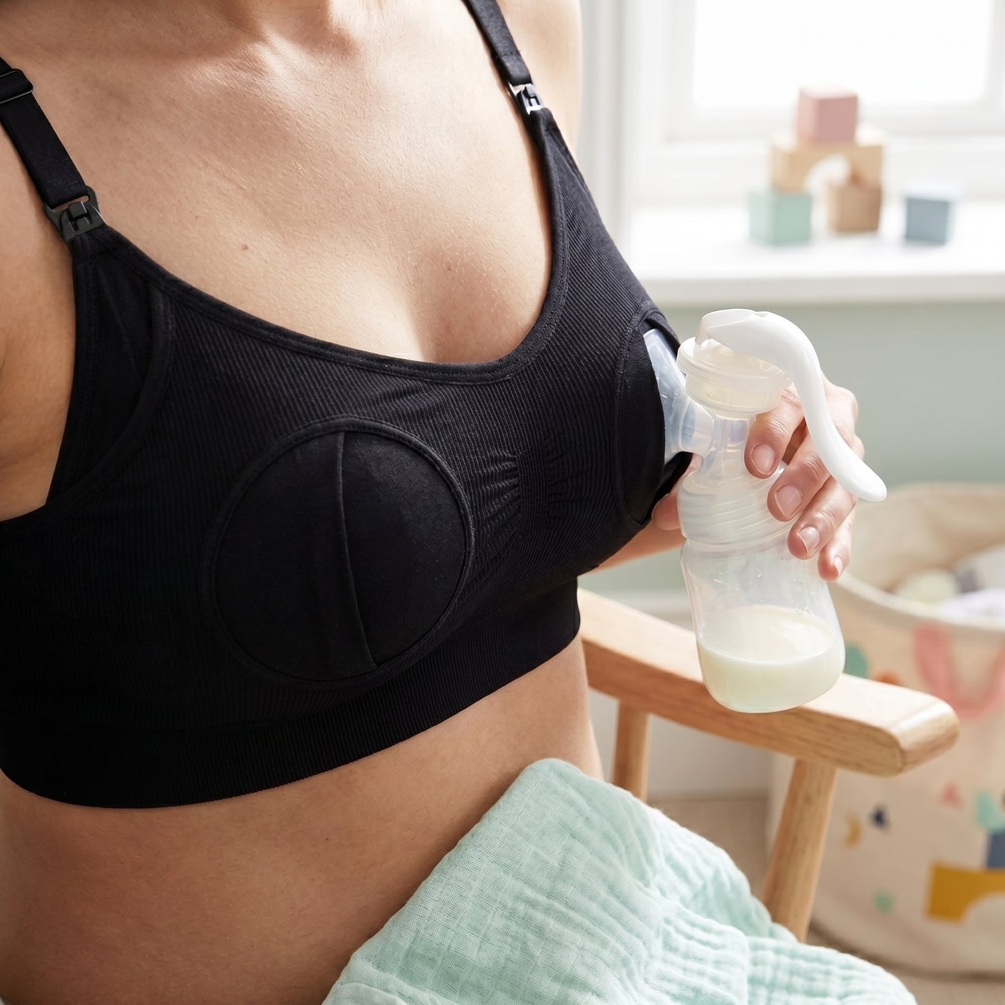 Baby Lilo Nursing and Pumping Bra