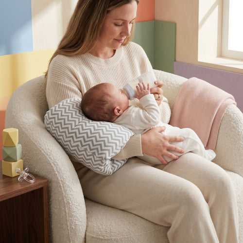Lilo Feeding Arm Pillow