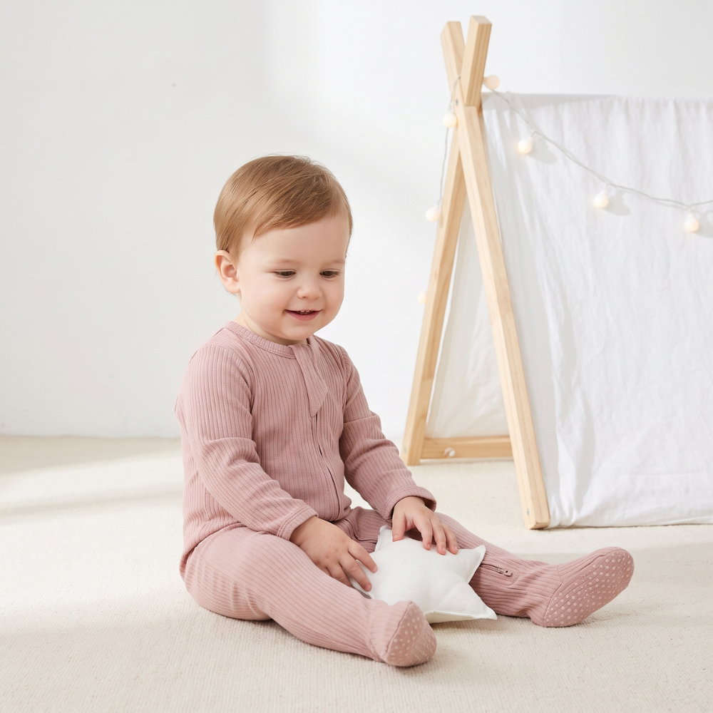 Lilo Infant Ribbed Footie Sleeper in Pink