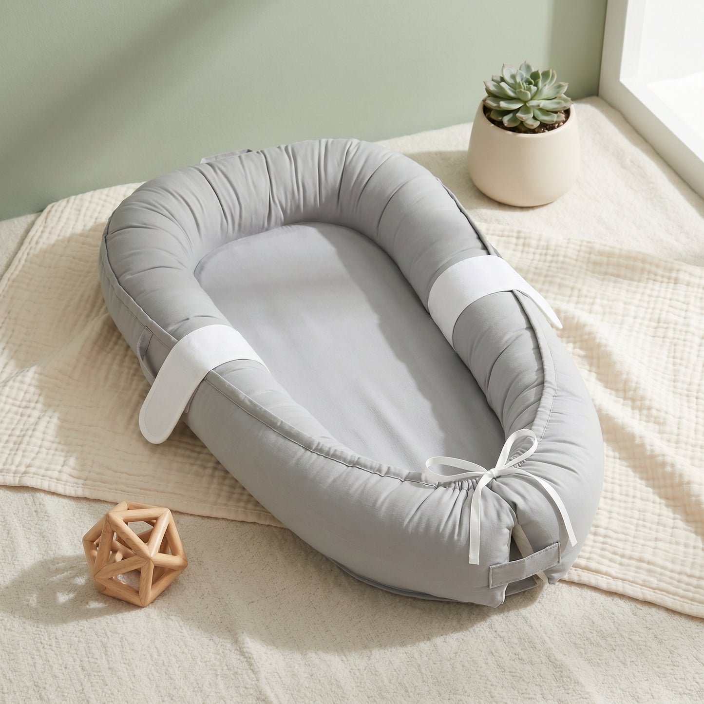 Lilo Winged Baby Nest